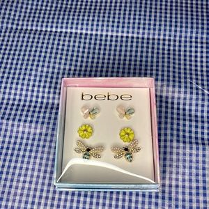 Beautiful earrings never used brand new